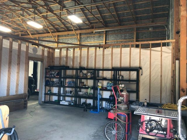 5562 W 100 N, Huntington, IN 46750