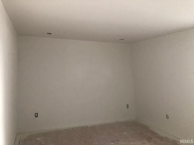 5562 W 100 N, Huntington, IN 46750