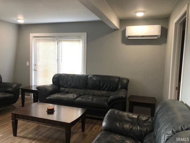 5562 W 100 N, Huntington, IN 46750