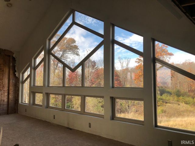 5562 W 100 N, Huntington, IN 46750