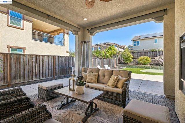 66 Adair Way, Hayward, CA 94542