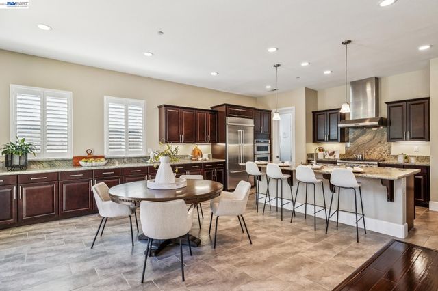 66 Adair Way, Hayward, CA 94542