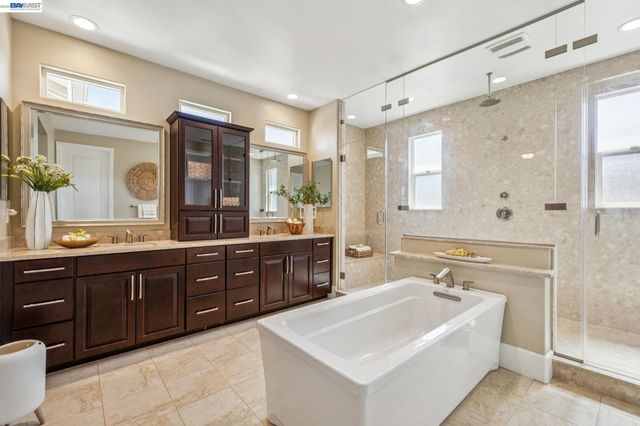 66 Adair Way, Hayward, CA 94542