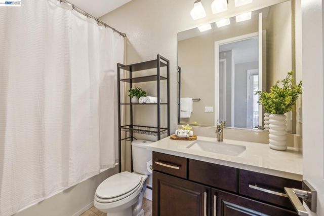 66 Adair Way, Hayward, CA 94542