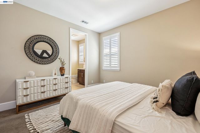 66 Adair Way, Hayward, CA 94542