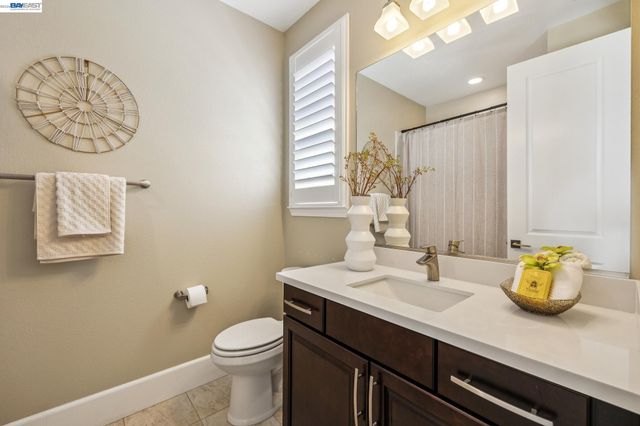 66 Adair Way, Hayward, CA 94542