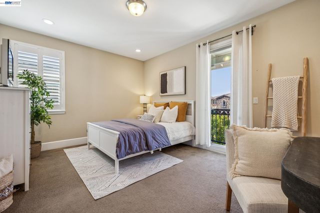 66 Adair Way, Hayward, CA 94542