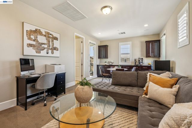 66 Adair Way, Hayward, CA 94542