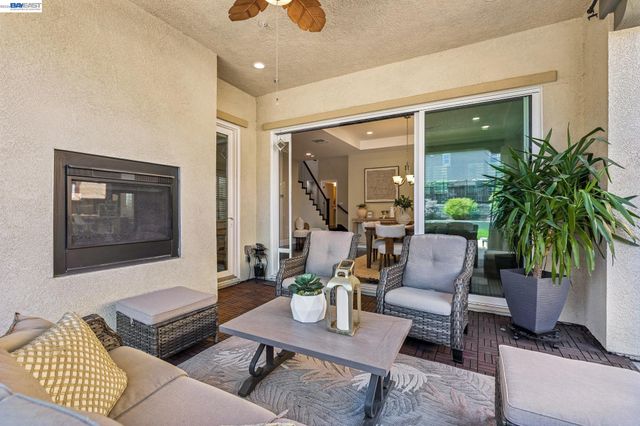 66 Adair Way, Hayward, CA 94542