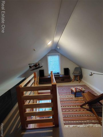 241 N Helen Avenue, Rochester, MI 48307