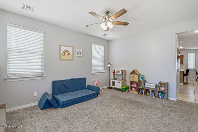 525 Issa Circle, El Paso, TX 79932