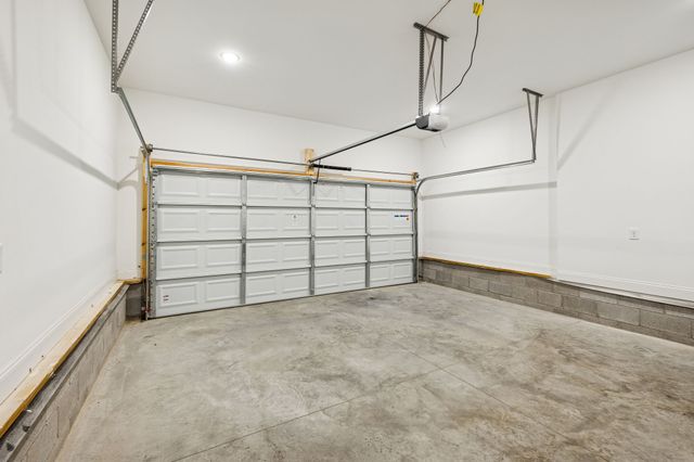 1306 Angus Way, Greenbrier, TN 37073