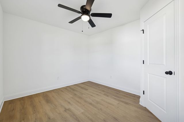 1306 Angus Way, Greenbrier, TN 37073