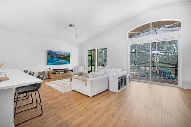 2887 N Bight, West Palm Beach, FL 33411