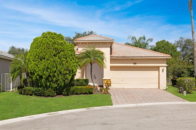 2887 N Bight, West Palm Beach, FL 33411