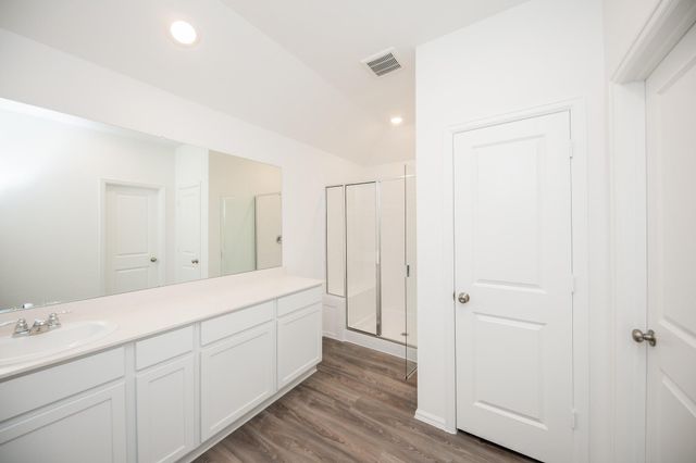 7406 Bartoncliff, Katy, TX 77493