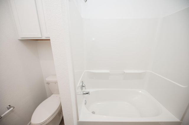 7406 Bartoncliff, Katy, TX 77493