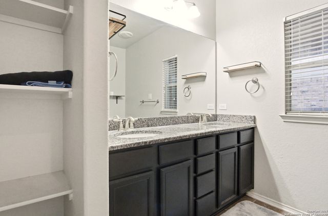 8822 Arabian King, Converse, TX 78109