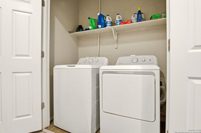 8822 Arabian King, Converse, TX 78109