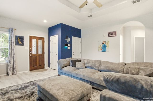 8822 Arabian King, Converse, TX 78109