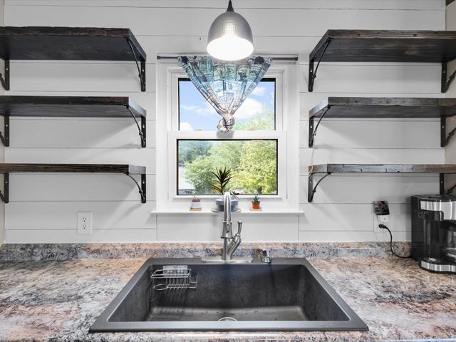 3620 Gerry Drive, Granbury, TX 76049