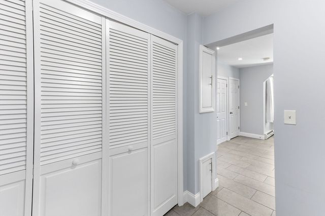 32 Cottage St, Taunton, MA 02780