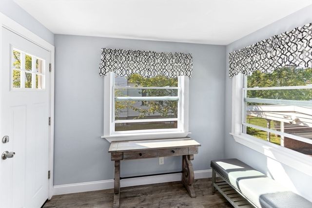 32 Cottage St, Taunton, MA 02780