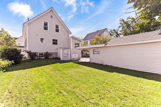 32 Cottage St, Taunton, MA 02780
