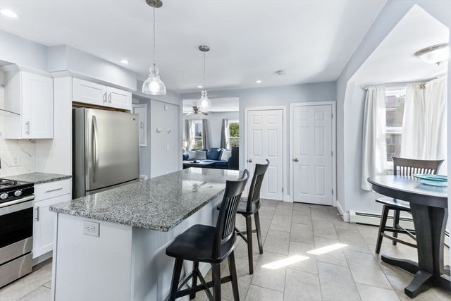 32 Cottage St, Taunton, MA 02780