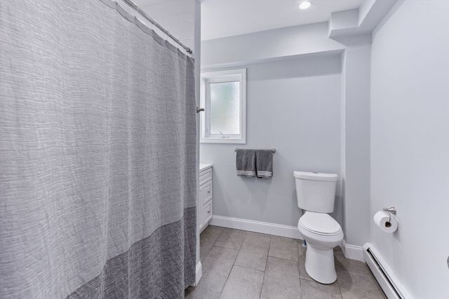 32 Cottage St, Taunton, MA 02780