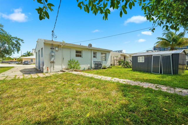 2124 Taylor St, Hollywood, FL 33020