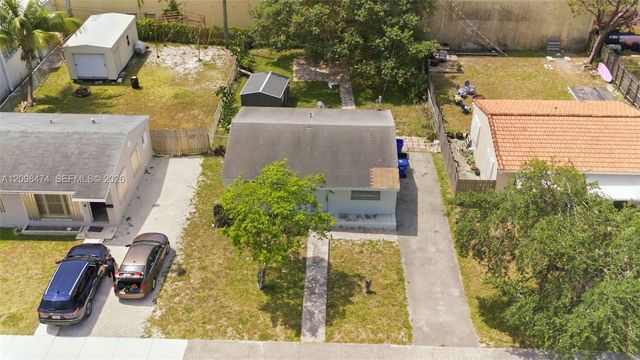 2124 Taylor St, Hollywood, FL 33020
