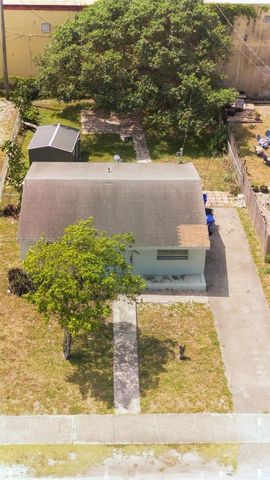 2124 Taylor St, Hollywood, FL 33020
