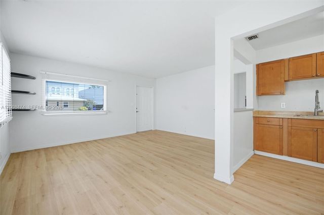 2124 Taylor St, Hollywood, FL 33020