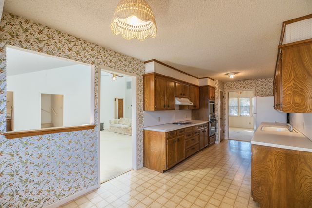 2558 Meadow Lake Drive, Abilene, TX 79606