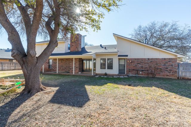 2558 Meadow Lake Drive, Abilene, TX 79606