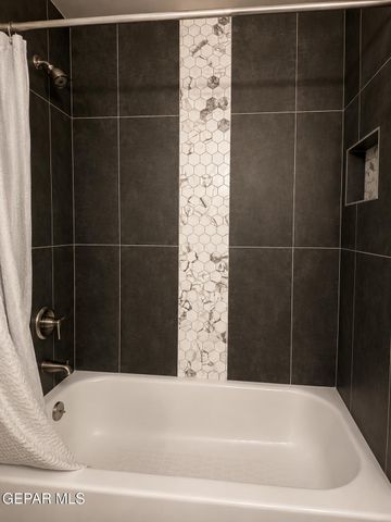 836 SUNSET PARK Drive, El Paso, TX 79932