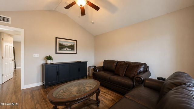 836 SUNSET PARK Drive, El Paso, TX 79932