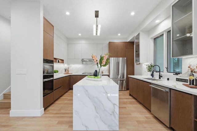 10560 Johnson Avenue, Cupertino, CA 95014