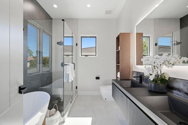 10560 Johnson Avenue, Cupertino, CA 95014