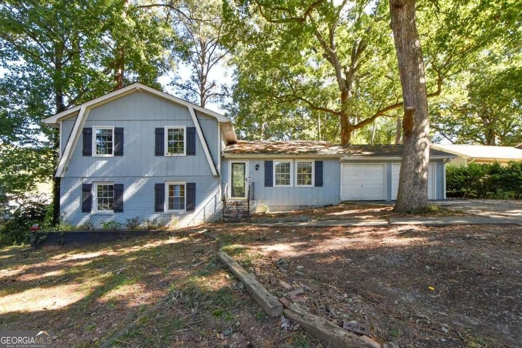 2728 Rosemont Drive, Lawrenceville, GA 30044