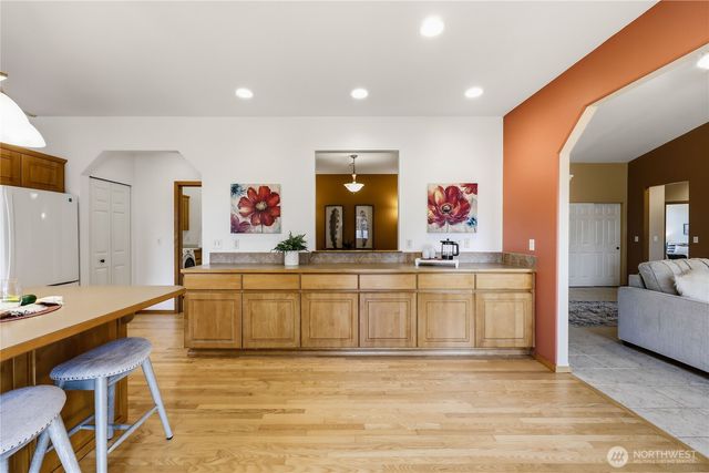 1381 NE Amber Court, Poulsbo, WA 98370