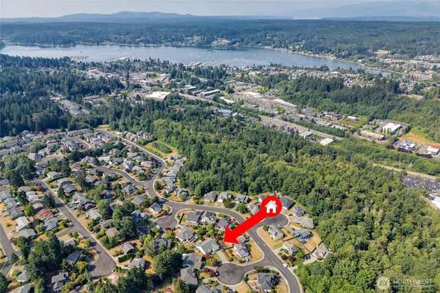 1381 NE Amber Court, Poulsbo, WA 98370