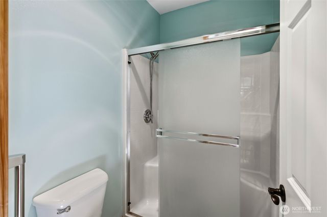 1381 NE Amber Court, Poulsbo, WA 98370