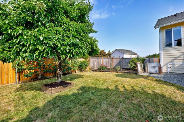 1381 NE Amber Court, Poulsbo, WA 98370