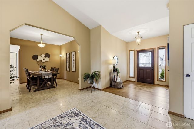 1381 NE Amber Court, Poulsbo, WA 98370