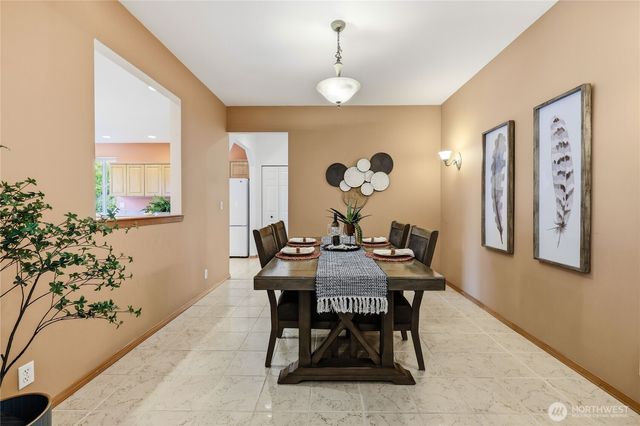 1381 NE Amber Court, Poulsbo, WA 98370