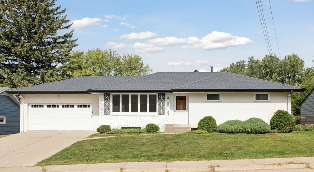 1401 44th Avenue NE, Columbia Heights, MN 55421