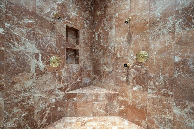 7421 Silver Palm Avenue, Las Vegas, NV 89117