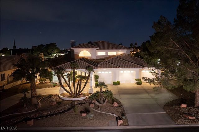 7421 Silver Palm Avenue, Las Vegas, NV 89117